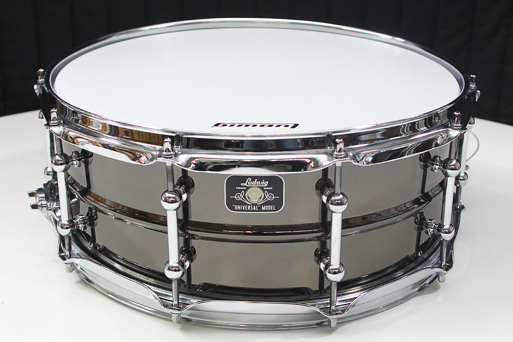 Ludwig Universal Black Brass with Chrome 5.5 x 14 Snare Boston Drum Center