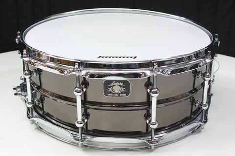 Ludwig Universal Black Brass with Chrome 5.5" x 14" Snare